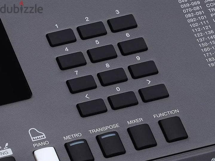 MK200 Arranger keyboard, 61 touch sensitive keys,LCD, 2 x 2,5 watt 3