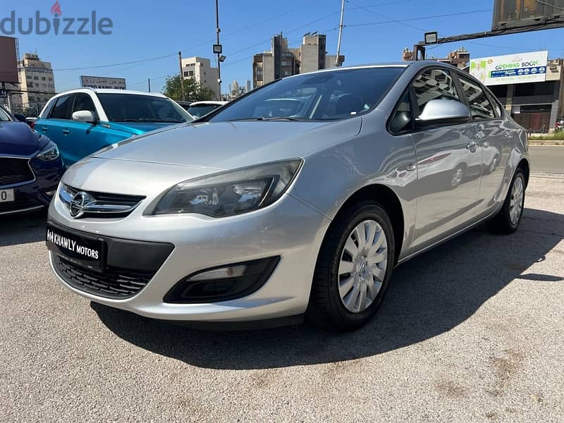 Opel Astra 82000 kms one owner 1