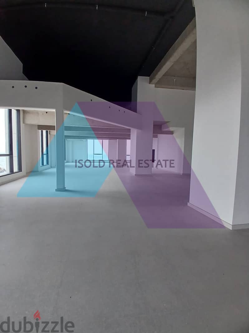 A 1200 m2 Open Space showroom for rent in Zalka 3