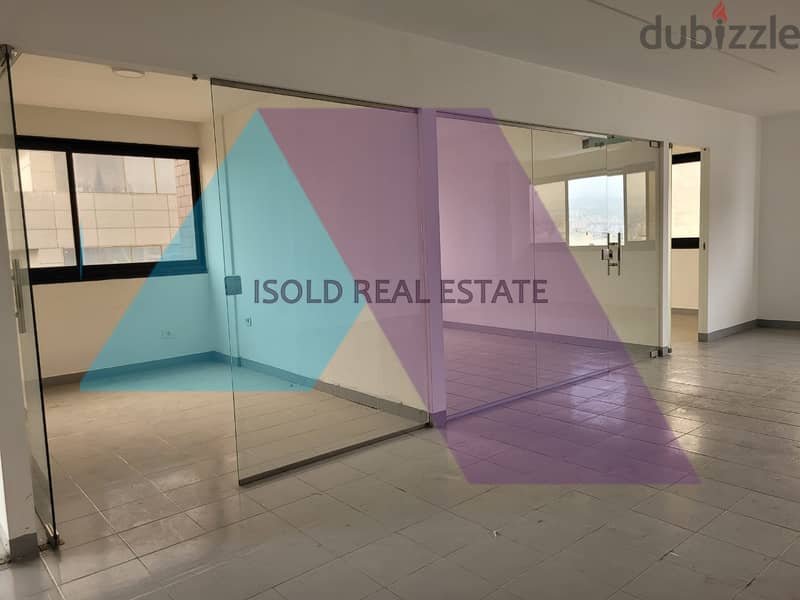 A 120 m2 office in a commercial center for rent in Bauchrieh 4