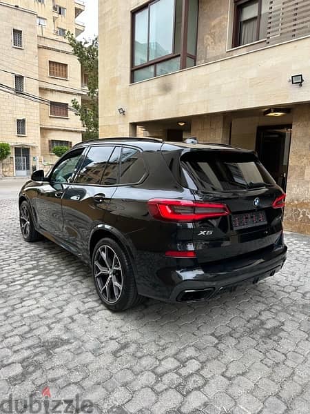 BMW X5 x-drive 40i M-package 2020 black on black (CLEAN CARFAX) 4