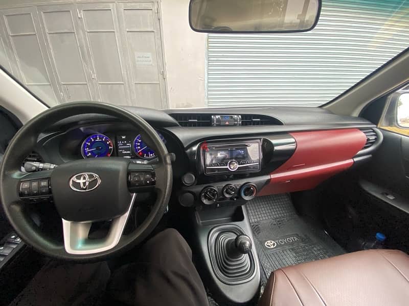 Toyota Hilux 2 WHEEL 2019 7