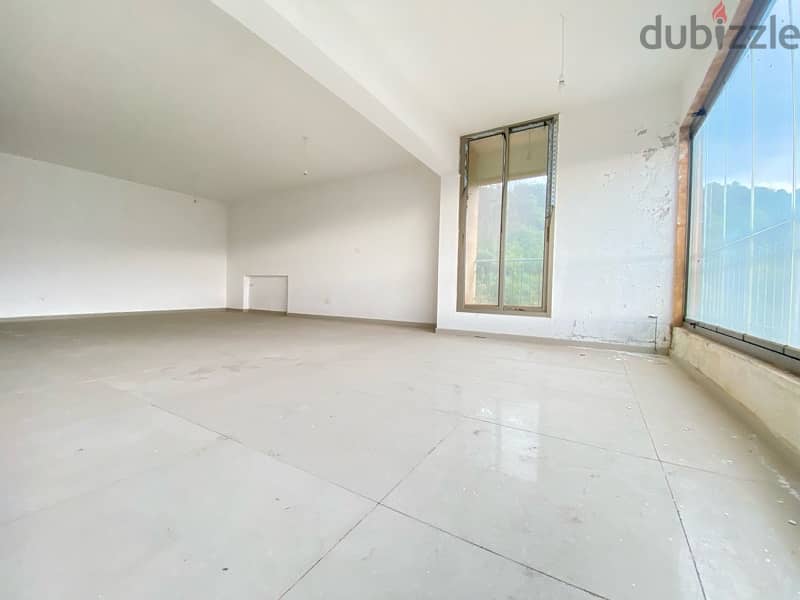 Spacious Apartment for sale in Naccache with open views. 1