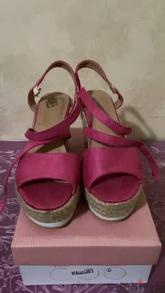 fushia heels