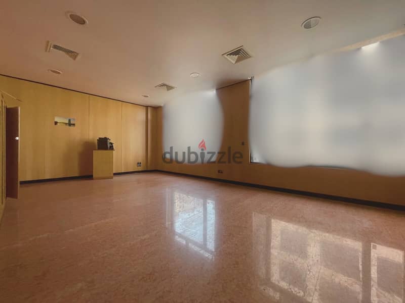 JH24-3392 Office 450m for rent in Achrafieh, $ 5,000 cash 4