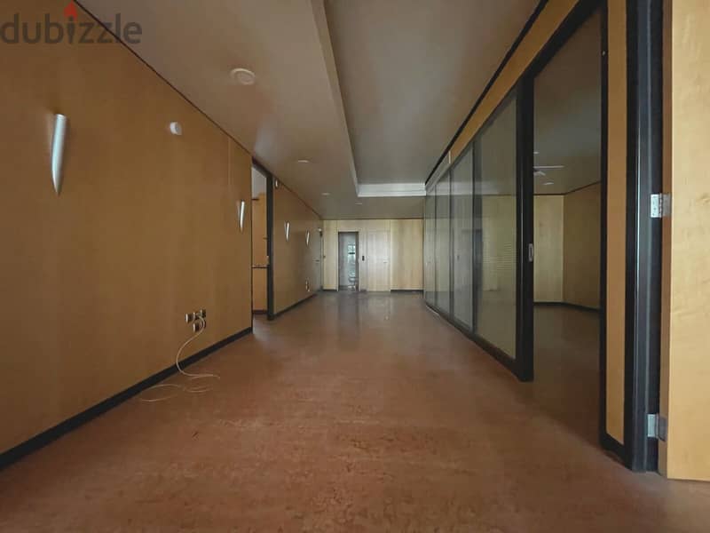 JH24-3392 Office 450m for rent in Achrafieh, $ 5,000 cash 8