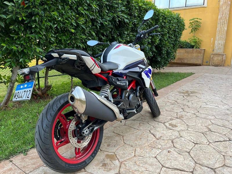 BMW G310R - 2022 - Almost New - Low Mileage for only $5200 negotiable 6