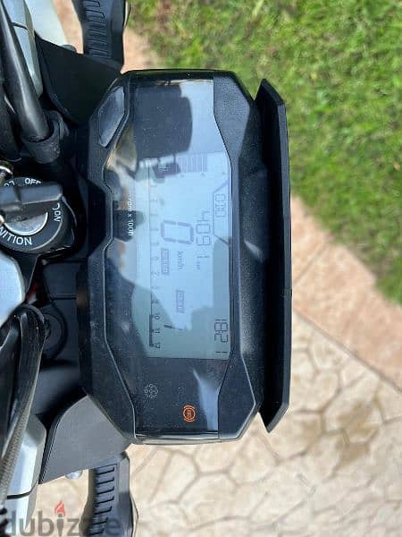 BMW G310R - 2022 - Almost New - Low Mileage for only $5200 negotiable 9