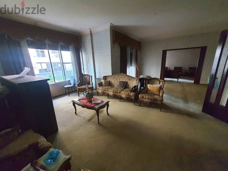 Apartment For Sale In Burj Abi Haidarشقة للبيع في برج ابي حيدر 1