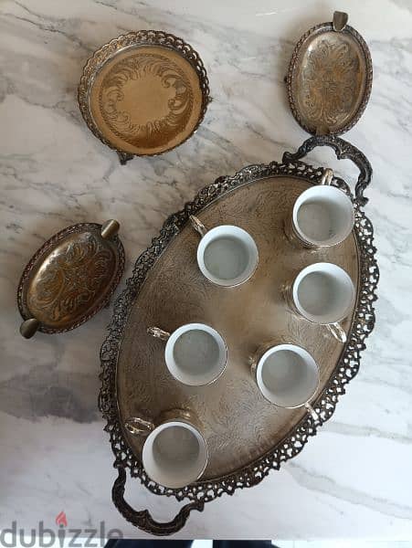 set of 6 Coffee cups + tray + 2 ashtrays + 1 bottle stand 2