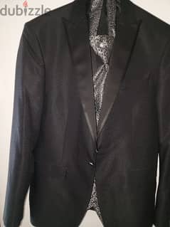 suit for man consist of 5 pieces for only 40 USD