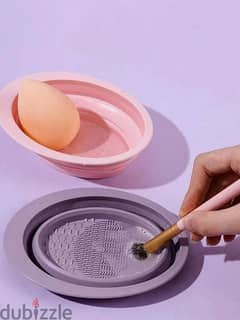 MAKEUP BRUSH CLEANING