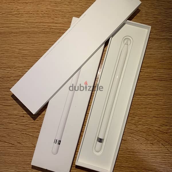 iPad 6 with Apple Pencil 1 + Keyboard Gift 1