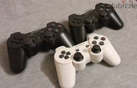 3 ps3 controllers for 1mL. L