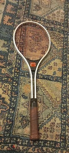 tennis rocket excellent condition from (Mark 77) 0