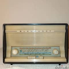 radio antique well working Fm and AM 0