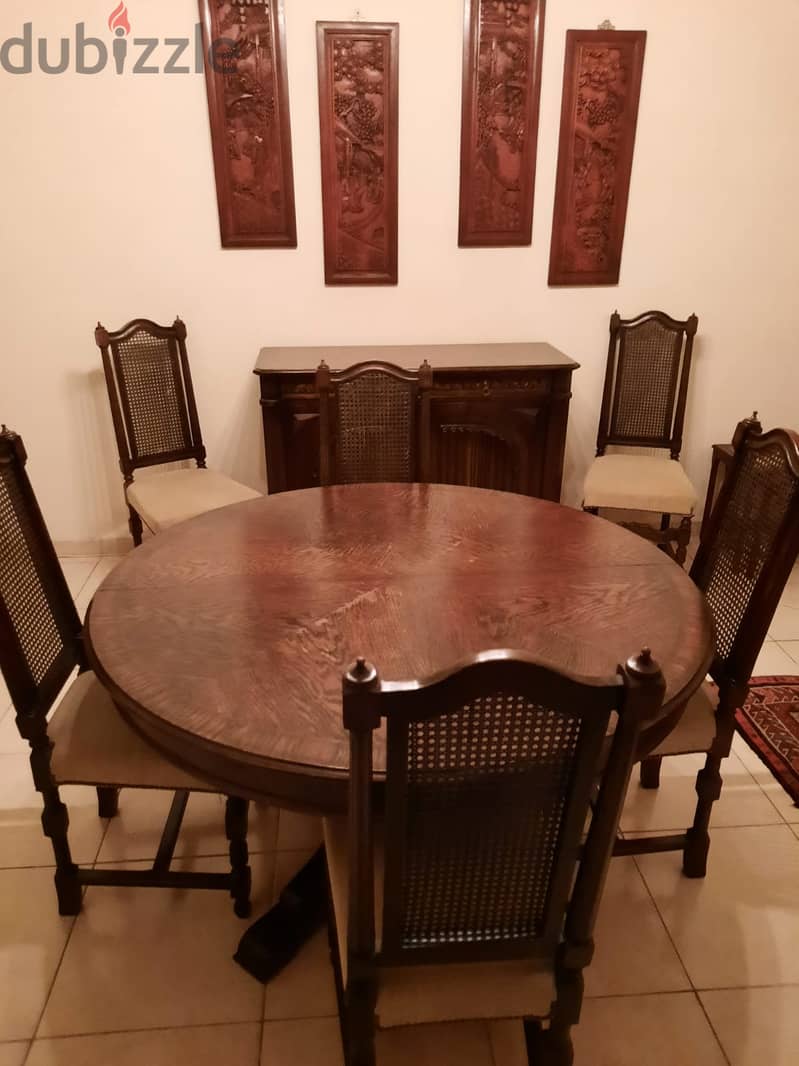 Dining room table with chairs. Antique Spanish wood. 1