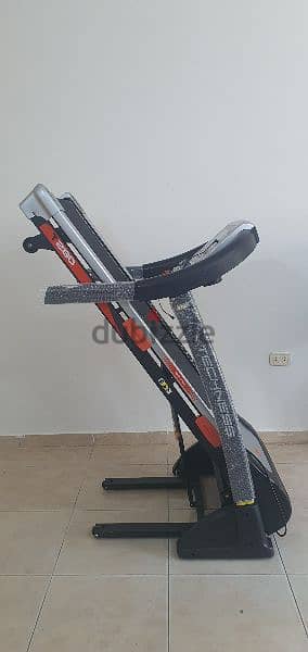 TECHNESS Treadmill 2.5HP With Automatic Incline Carry Up to 110KG 2