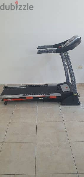 TECHNESS Treadmill 2.5HP With Automatic Incline Carry Up to 110KG 3