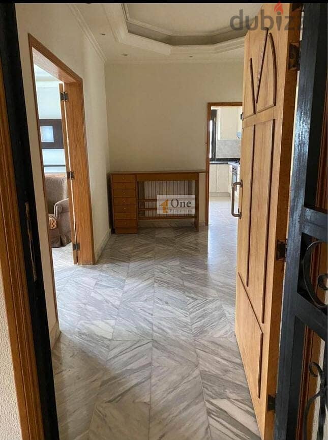 Apartment for rent, semi-furnished, in excellent condition in TABARJA 3