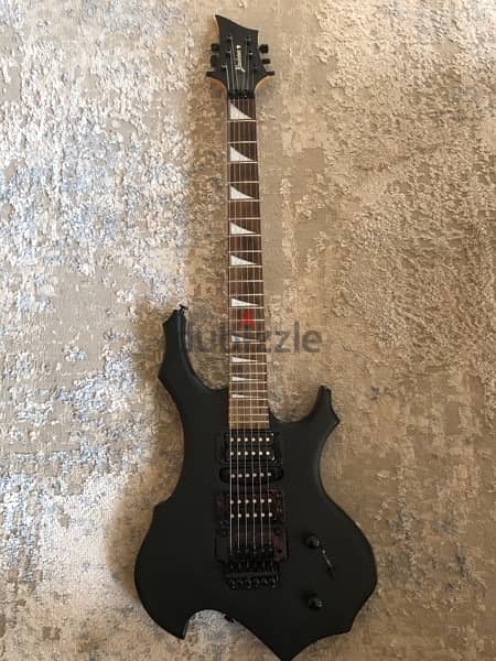 Black Flame Shape Electric Guitar in Excellent Conditon + PADDED BAG 3