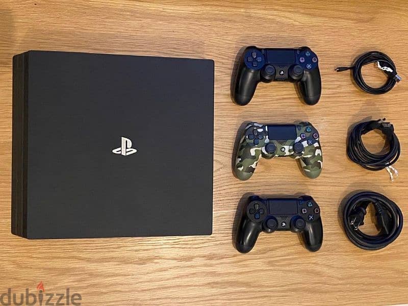 PS4 Slim 1 tb 3 controllers 0