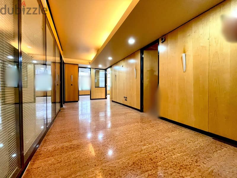 JH24-3390 Office 200m for rent in Achrafieh, $ 2,500 cash 1