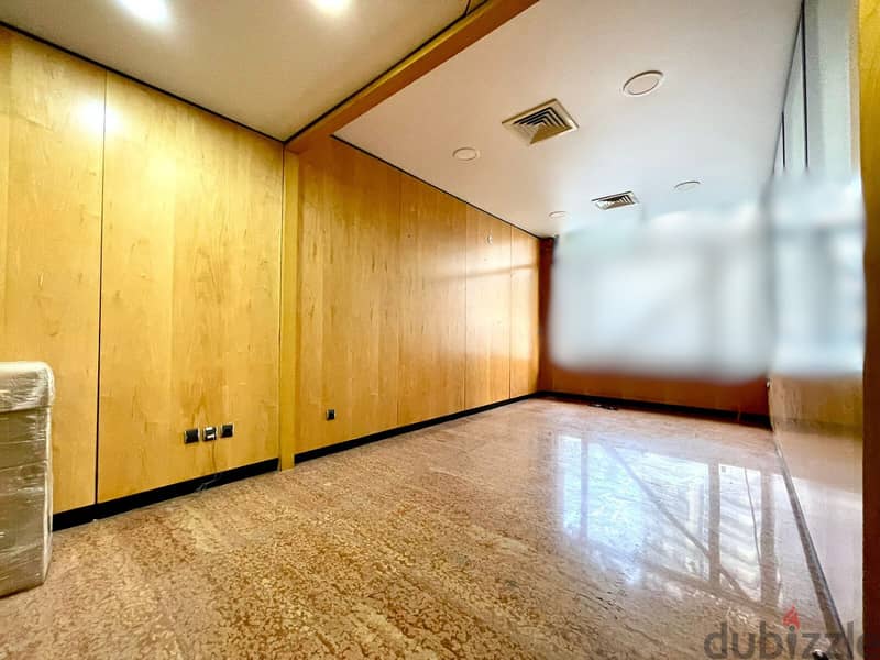 JH24-3390 Office 200m for rent in Achrafieh, $ 2,500 cash 3