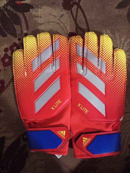 goalkeeper gloves 3