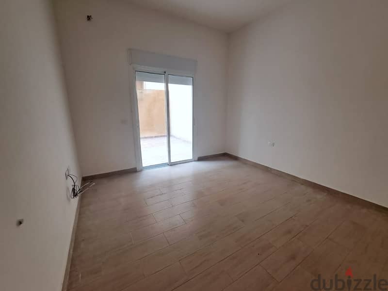 Apartment with Terrace for Sale in Araya 2