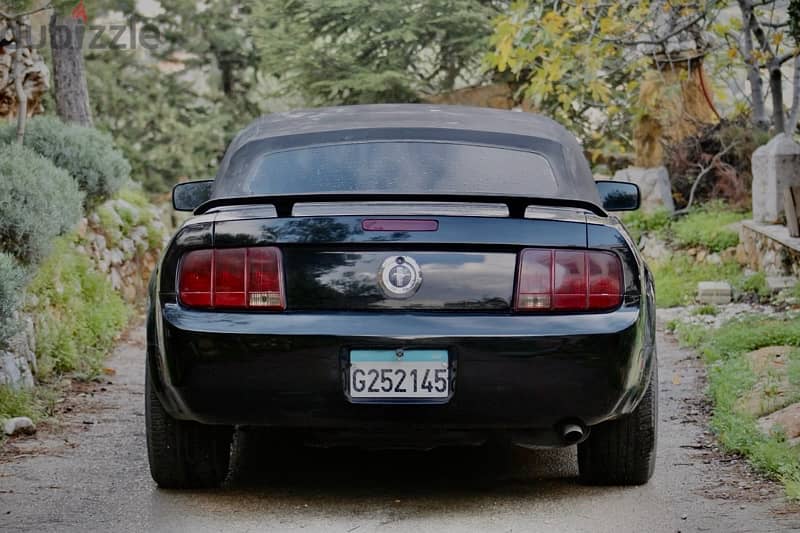 Ford Mustang 2005 3