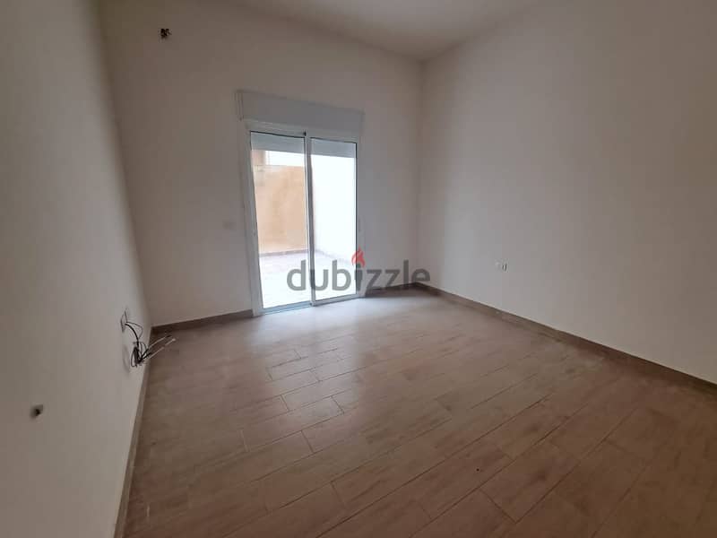 Charming Apartment with Terrace for Rent in Araya 2