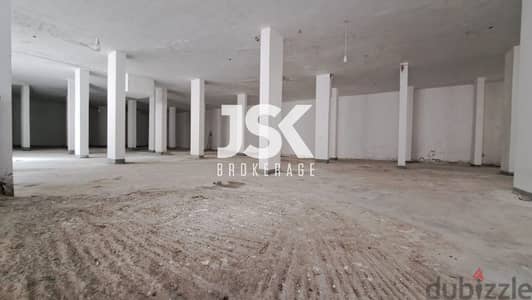 L15138 -Spacious Warehouse For Sale In Dekweneh