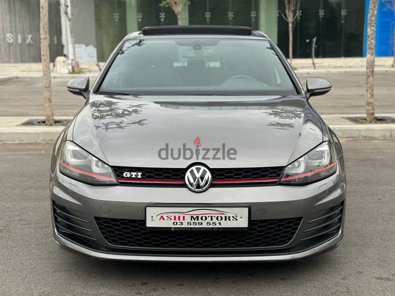 Volkswagen Golf 2014 kettaneh like new All service done zero accident 4