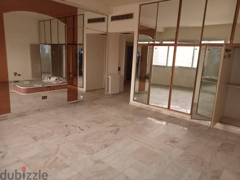 400 Sqm | Apartment for sale in Koraytem | Need renovation 6