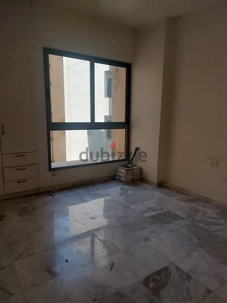 Koraytem Sakiet el Janzeer Apartment for Rent شقة للايجار قريطم ساقية 10