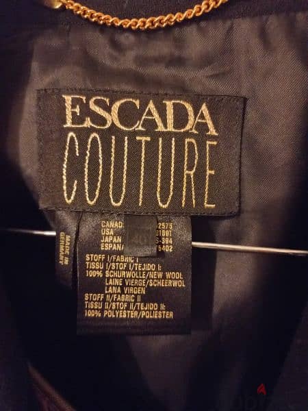luxury vintage Escada jacket 100 % wool 1