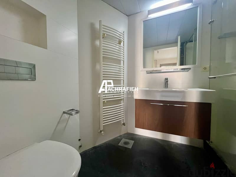 Apartment For Sale In Achrafieh - Golden Area - شقة للبيع في الأشرفية 11