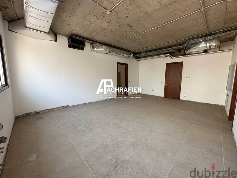 Apartment For Sale In Achrafieh - شقة للبيع في الأشرفية 4