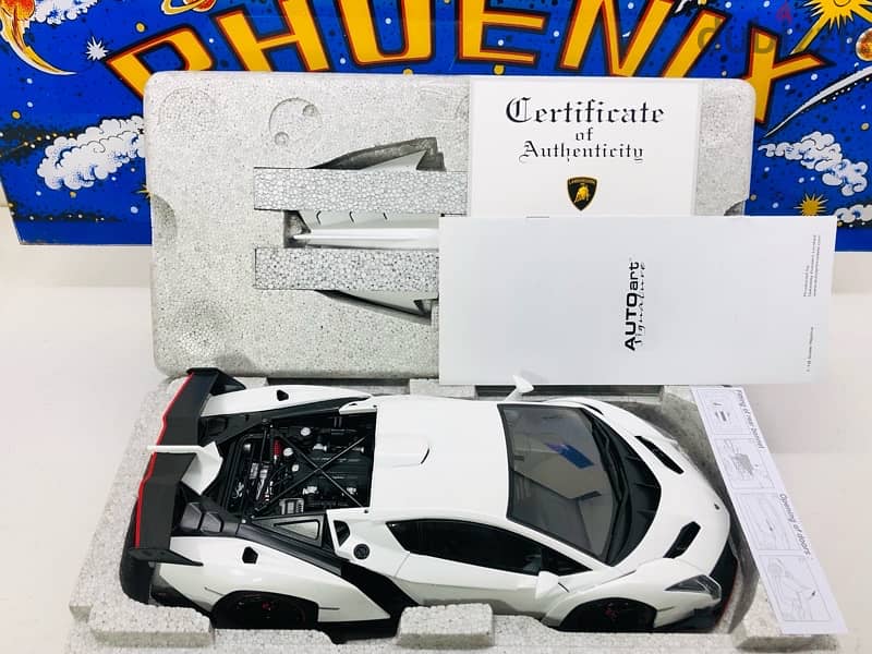 1/18 diecast Autoart Signature Lamborghini Veneno WHITE NEW 7