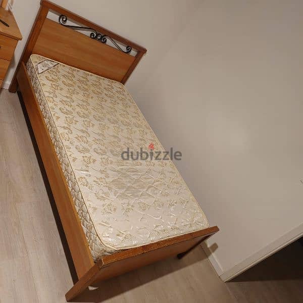 Single Bed with Matress Massive Wood 1