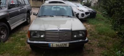 Mercedes-Benz 240/260/280 1982
