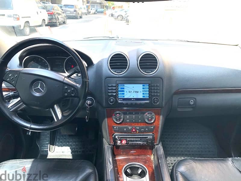 Mercedes GL450 2007, 7 seats with DVD and 6 CD changer 8