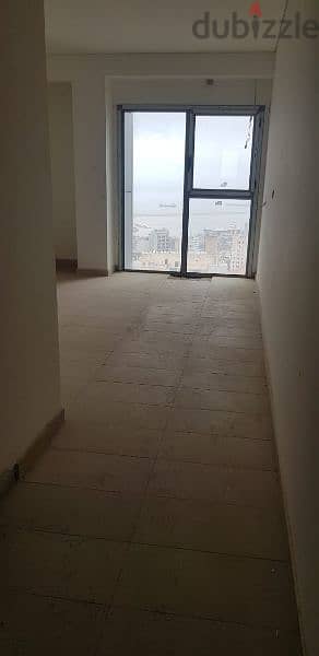 apartment For sale in achrafieh 1,600k. شقة للبيع في الأشرفية ١،٦٠٠،٠٠٠ 4