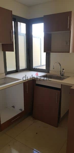apartment For sale in achrafieh 252k. شقة للبيع في الأشرفية ٢٥٢،٠٠٠$ 5