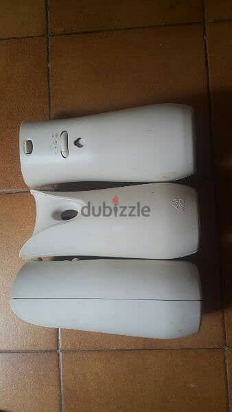 air purifier and wallpaper holder 2