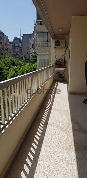 apartment For sale in achrafieh 400k. شقة للبيع في الأشرفية ٤٠٠،٠٠٠$ 3