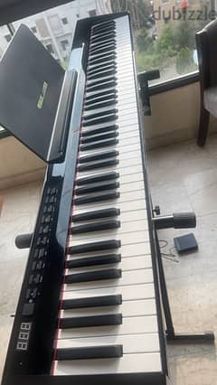 electric piano 88 keys with stand and pedal sustain
