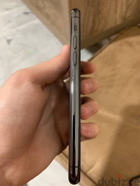 iPhone 11 pro space gray 4