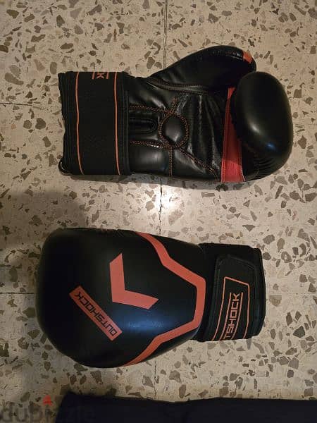 Outshock Boxing Gloves 1